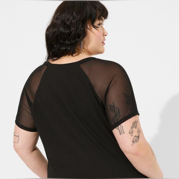 Size 6 Disney Hocus Pocus Classic Fit Mesh Sleeve Raglan Top - Picture 3 of 6